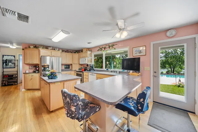 $1,199,900 | 2940 Felstet Lane, Redding, CA 96001