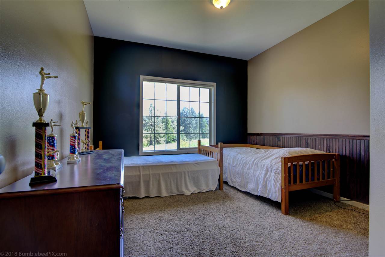 12904 North Peone Road Mead, WA 99021 - Photo 14 of 20