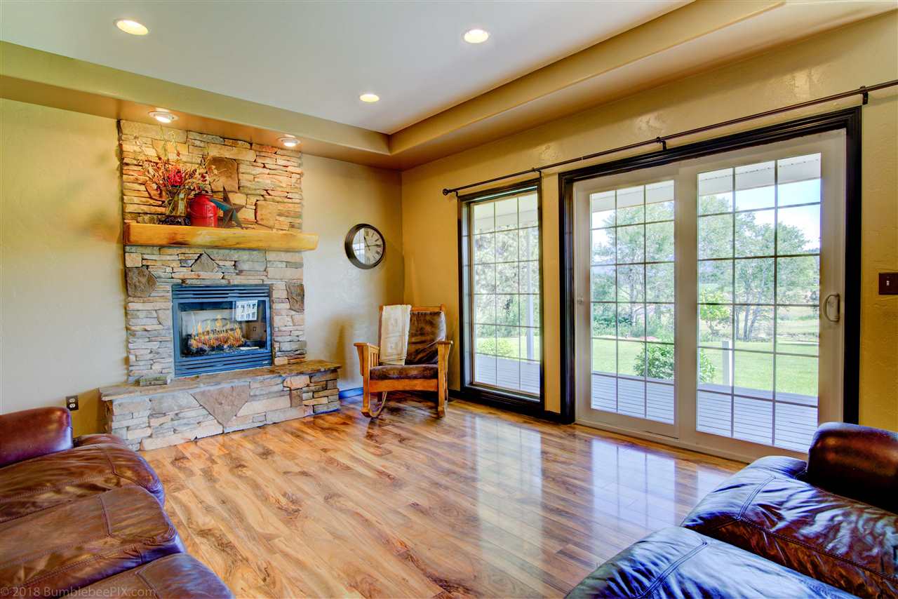 12904 North Peone Road Mead, WA 99021 - Photo 4 of 20