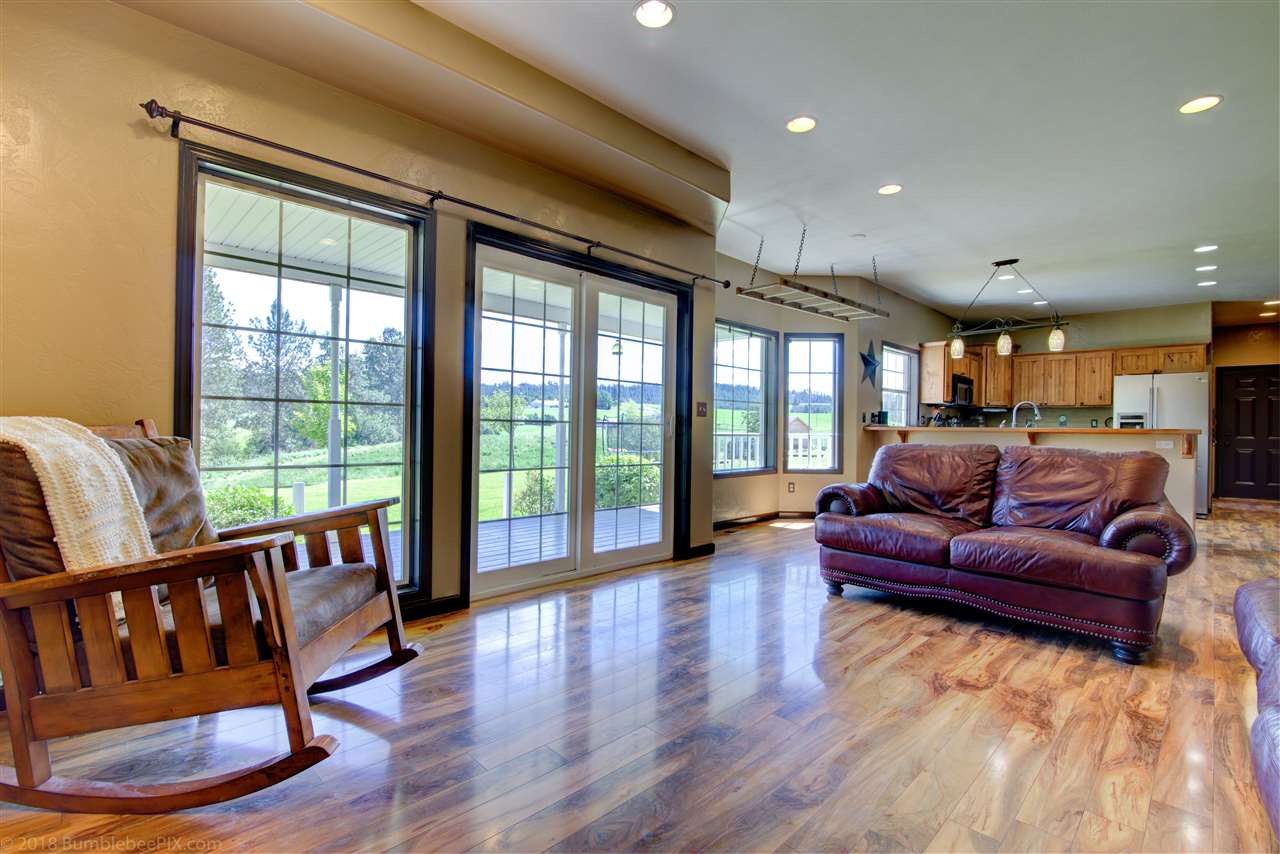 12904 North Peone Road Mead, WA 99021 - Photo 5 of 20