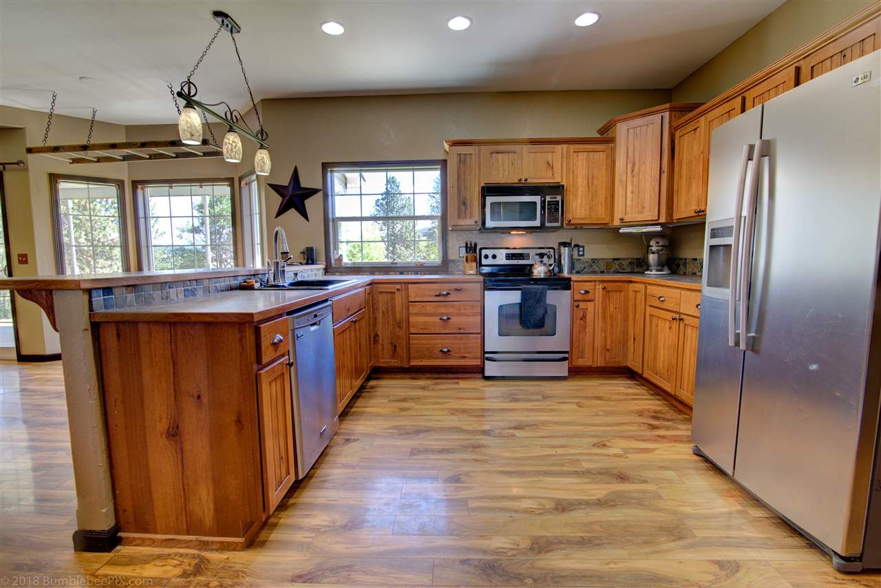 12904 North Peone Road Mead, WA 99021 - Photo 7 of 20