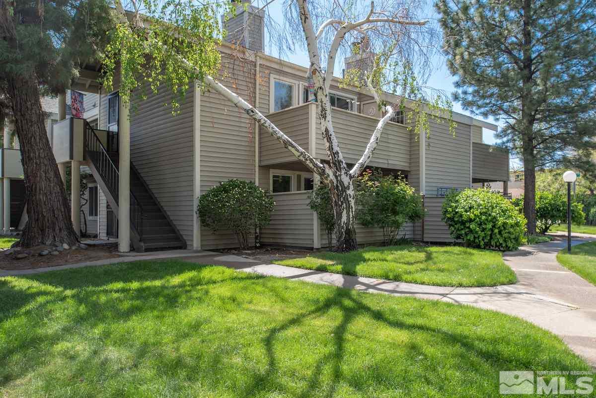 2104 Roundhouse Road Sparks, NV 89431 - Photo 3 of 18 Photo 3