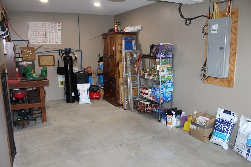213 Dutchtown Road Butler, PA 16002 - Photo 24 of 38 Gallery Image 24