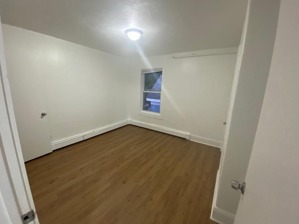 133 Chestnut Street, Unit 7 Lynn, MA 01902 - Photo 8 of 10