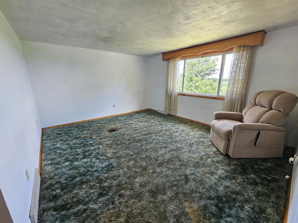 640 Taylorstown Ridge Road Taylorstown, PA 15365 - Photo 24 of 37