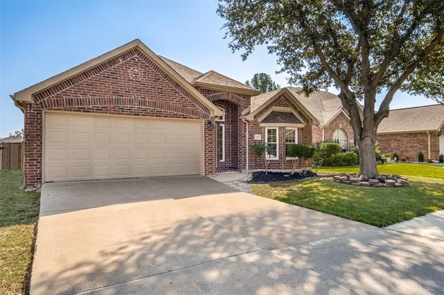 $450,000 | 7120 Hillshire Lane, Sachse, TX 75048