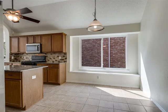 $450,000 | 7120 Hillshire Lane, Sachse, TX 75048