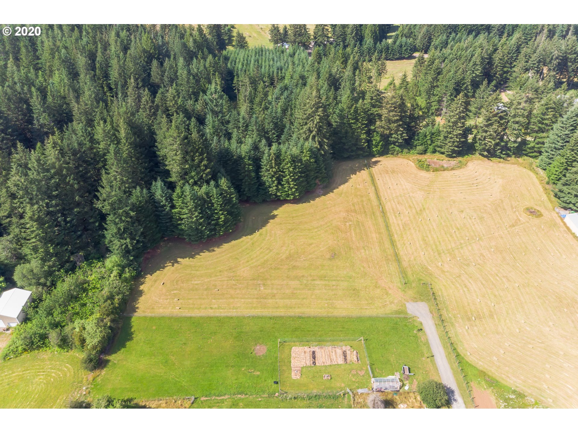 21353 South Upper Highland Road Beavercreek, OR 97004 - Photo 4 of 23 Gallery Image 4