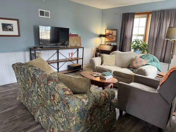 $199,500 | 104 West Hill Street, Blanchardville, WI 53516