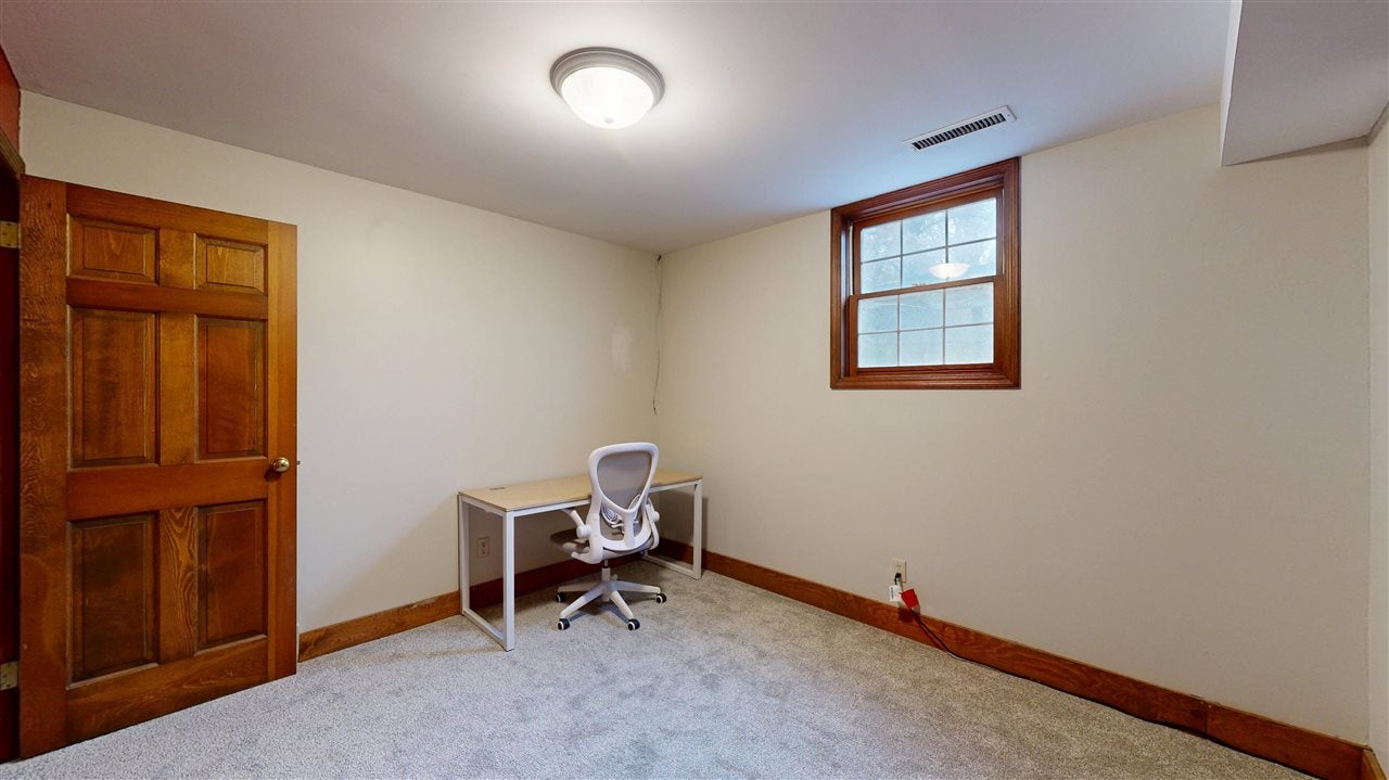 2004 Rochester Court Iowa City, IA 52245 - Photo 41 of 57 Gallery Image 41