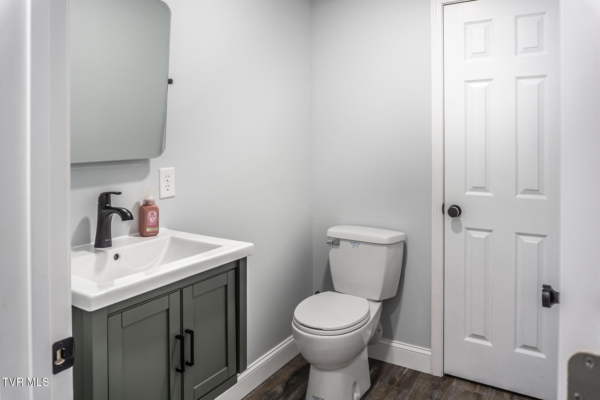103 Oak Grove Road Greeneville, TN 37745 - Photo 43 of 62 Lower level bathroom
