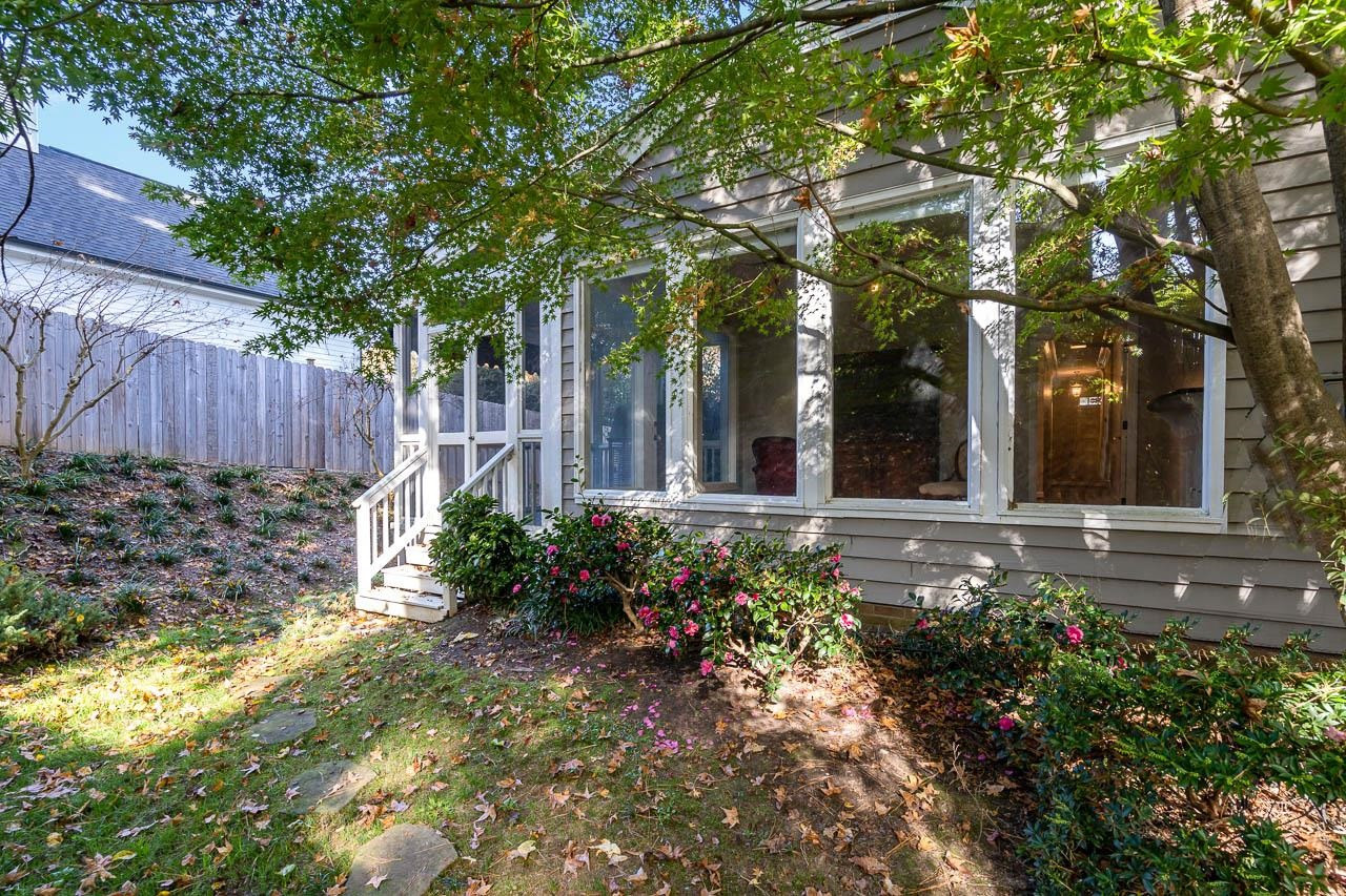 2625 Ashland Street Raleigh, NC 27608 - Photo 6 of 26 Photo 6