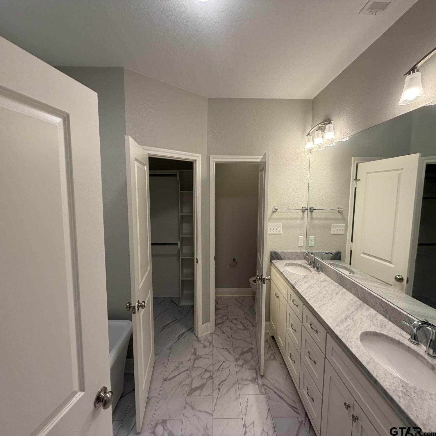 2009 Grassy Ridge Lane Tyler, TX 75703 - Photo 5 of 25