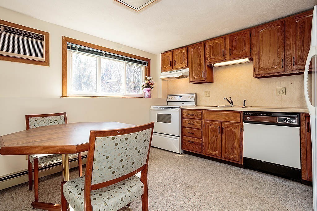 6 Overlook Road Stoneham, MA 02180 - Photo 14 of 30 Gallery Image 14