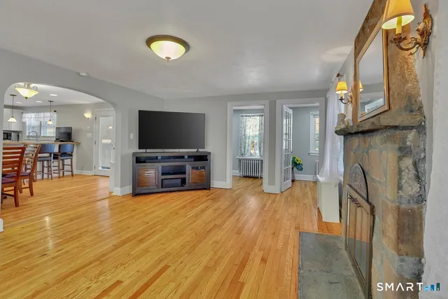 $389,900 | 156 Reservoir Road, New Britain, CT 06052