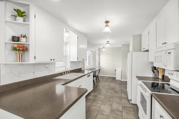 $699,900 | 6329 Halifax Avenue South, Edina, MN 55424