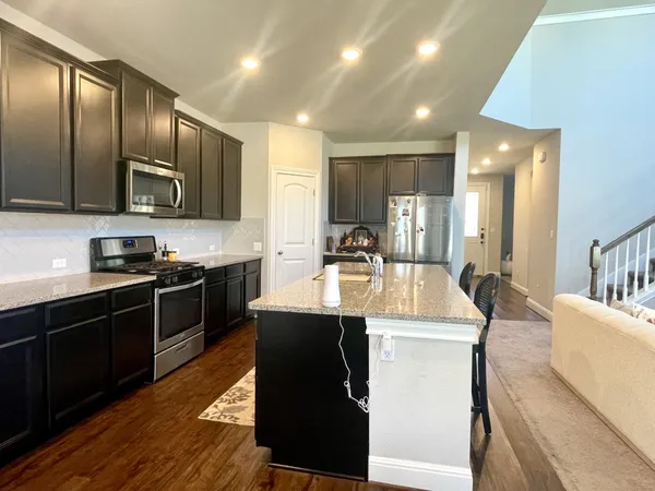 $2,500 | 217 Birkshire Drive, Georgetown, TX 78626