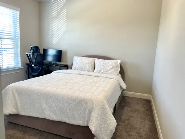 $2,500 | 217 Birkshire Drive, Georgetown, TX 78626