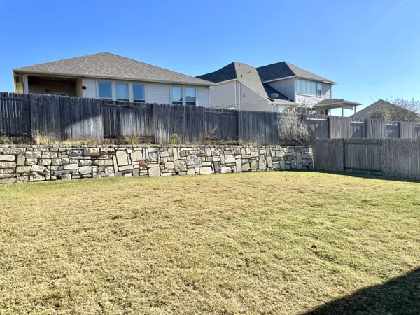 $2,500 | 217 Birkshire Drive, Georgetown, TX 78626
