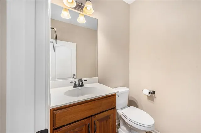 $465,000 | 1322 Rock Creek Court, Lansing, KS 66043