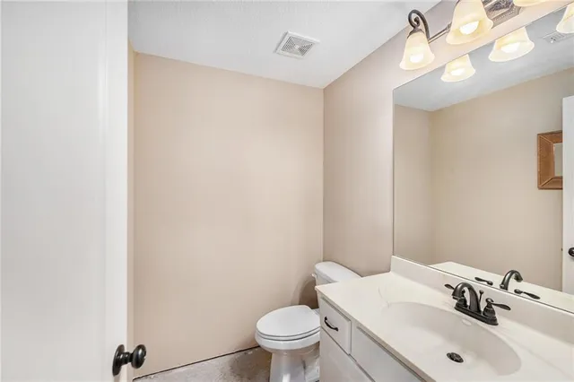 $465,000 | 1322 Rock Creek Court, Lansing, KS 66043