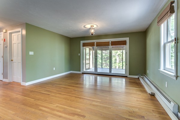 205 Warren Road Townsend, MA 01469 - Photo 8 of 28 Gallery Image 8