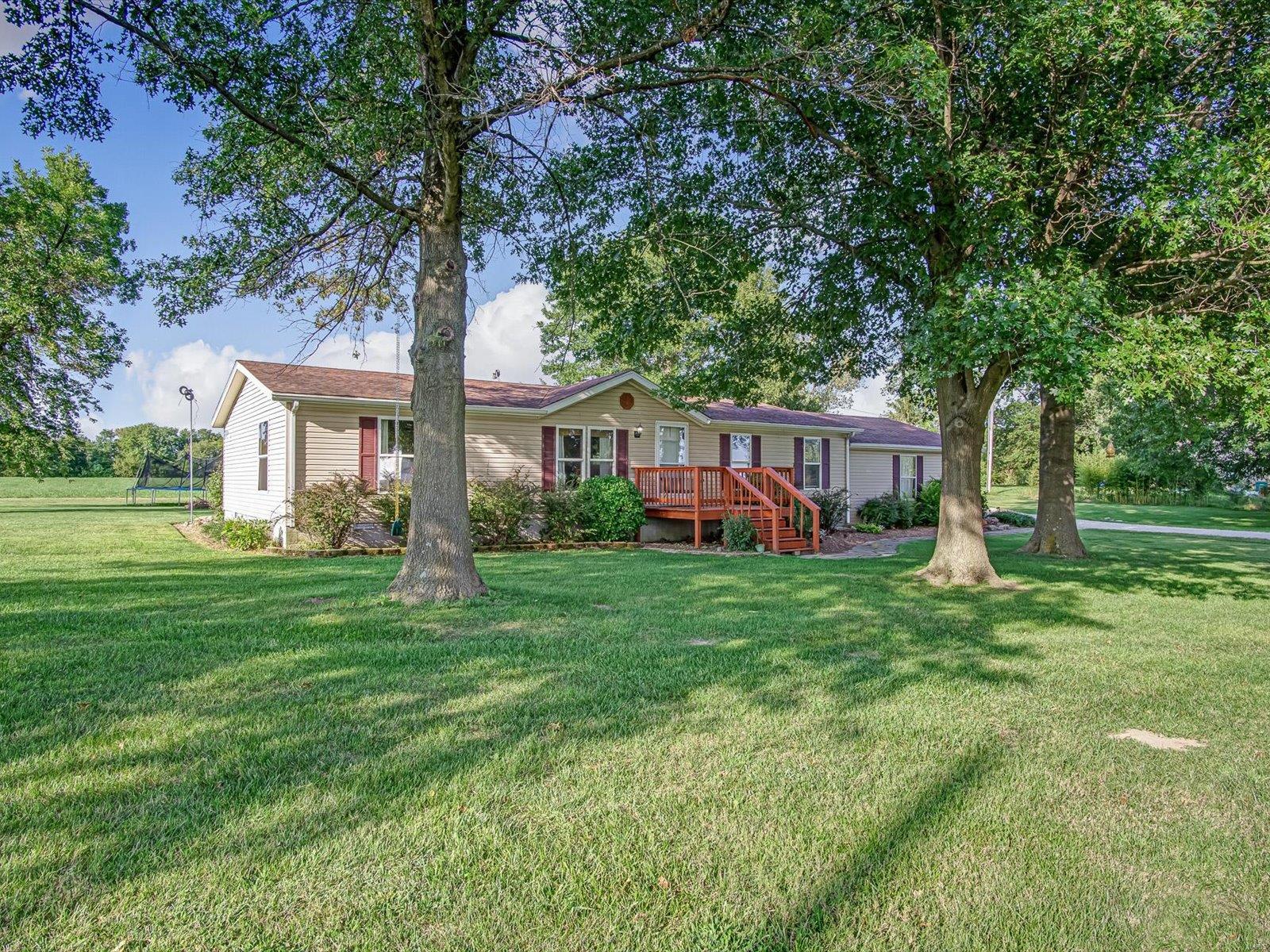 5347 Brick School Road New Athens, IL 62264 - Photo 3 of 27