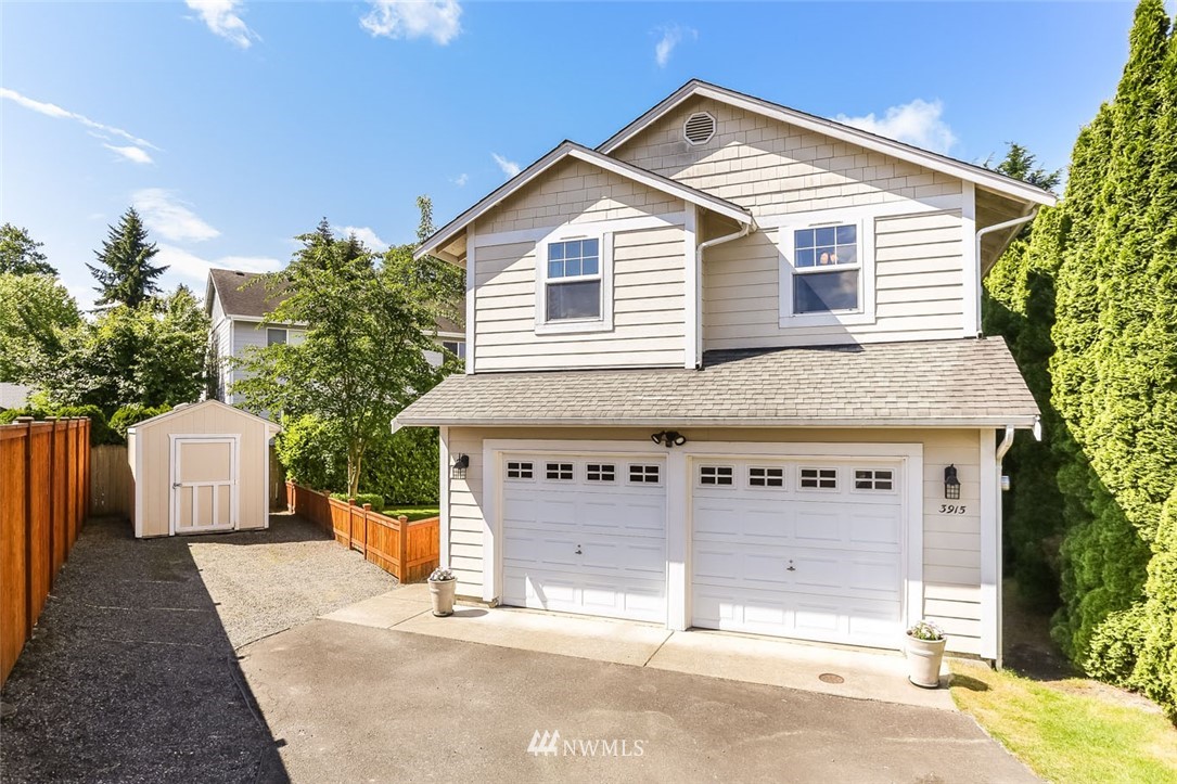3915 Meadow Avenue North Renton, WA 98056 - Photo 1 of 30 Gallery Image 1