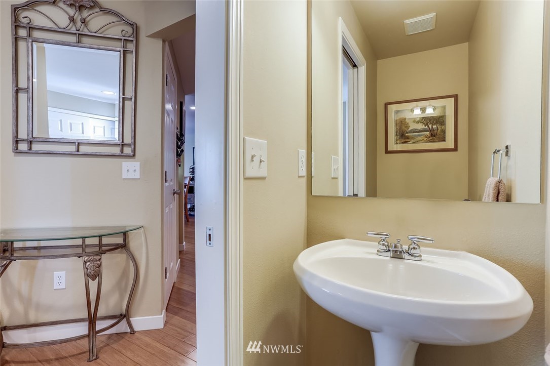 3915 Meadow Avenue North Renton, WA 98056 - Photo 17 of 30 Gallery Image 17