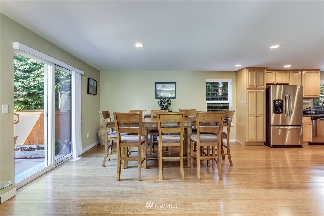 3915 Meadow Avenue North Renton, WA 98056 - Photo 10 of 30 Gallery Image 10