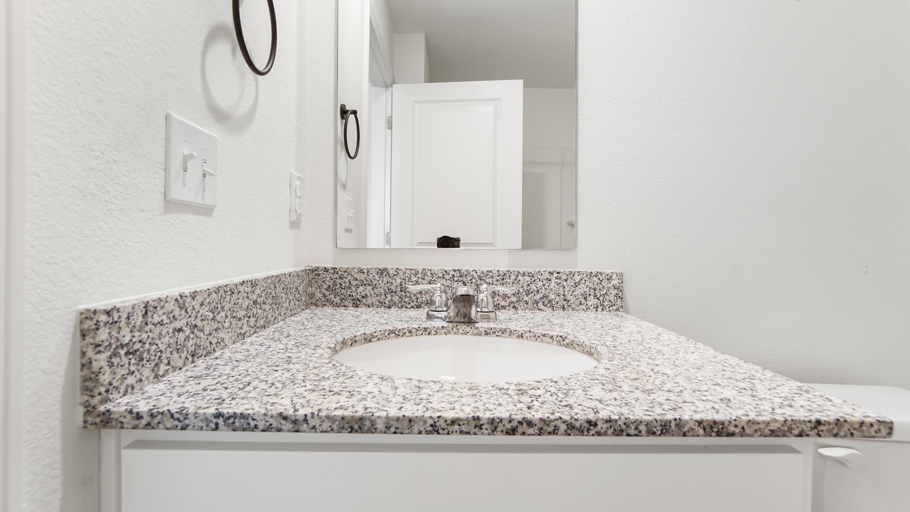 252 Squirrel Road DeFuniak Springs, FL 32433 - Photo 16 of 42 DSC06131