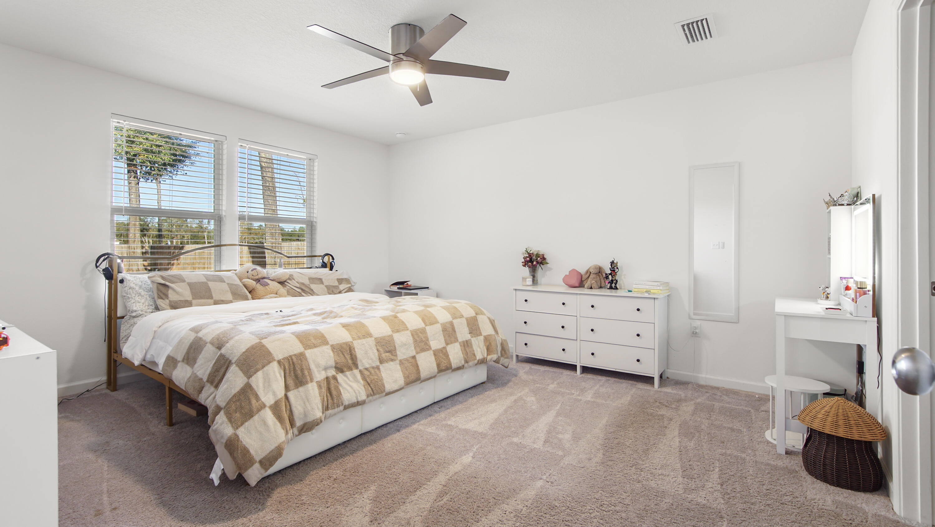 252 Squirrel Road DeFuniak Springs, FL 32433 - Photo 26 of 42 Master Bedroom