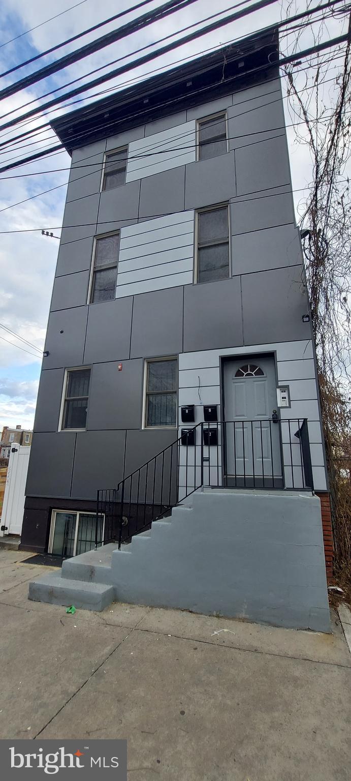 1611 North 17th Street, Unit A Philadelphia, PA 19121 - Photo 19 of 19 a view of entryway and hall