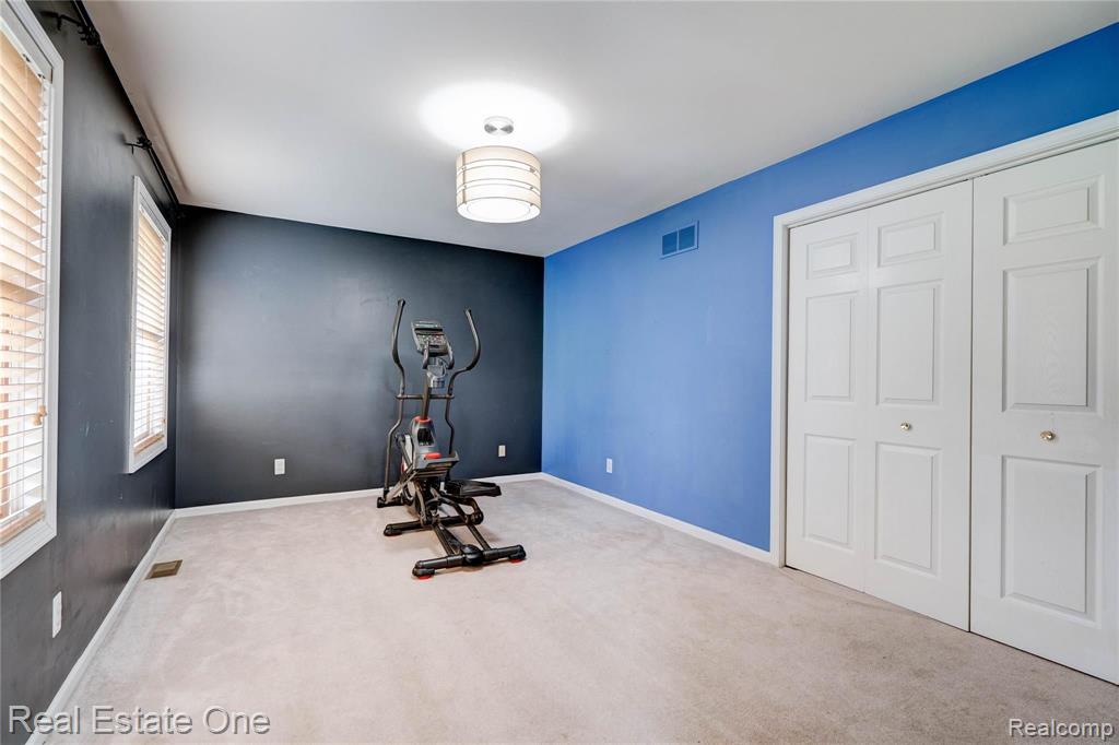 6488 Orion Road Rochester Hills, MI 48306 - Photo 13 of 28