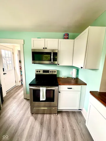 $279,899 | 514 East 2nd Street, Sheridan, IN 46069