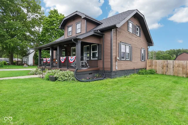 $279,899 | 514 East 2nd Street, Sheridan, IN 46069