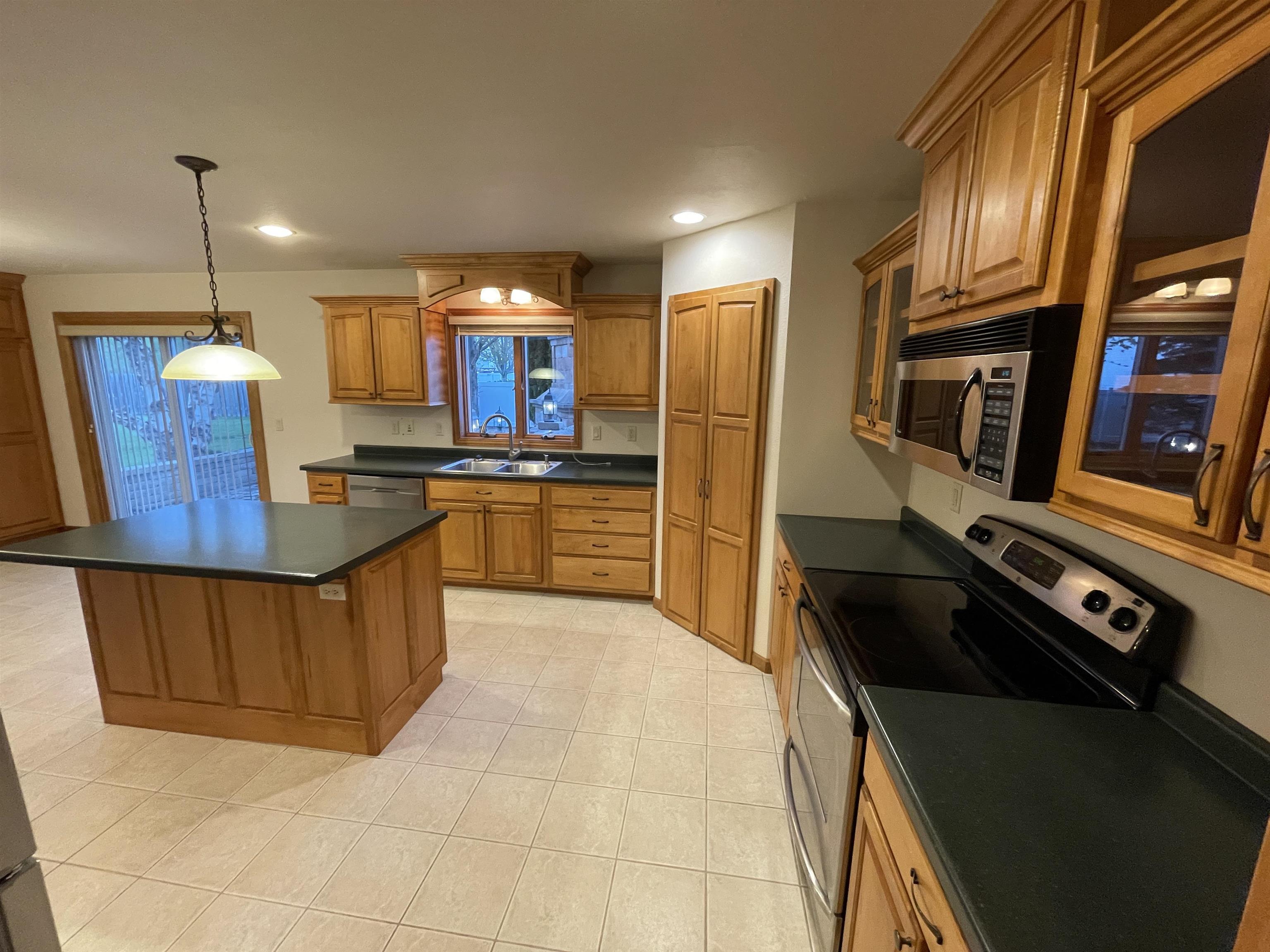 4226 East Appleseed Drive Appleton, WI 54913 - Photo 14 of 43