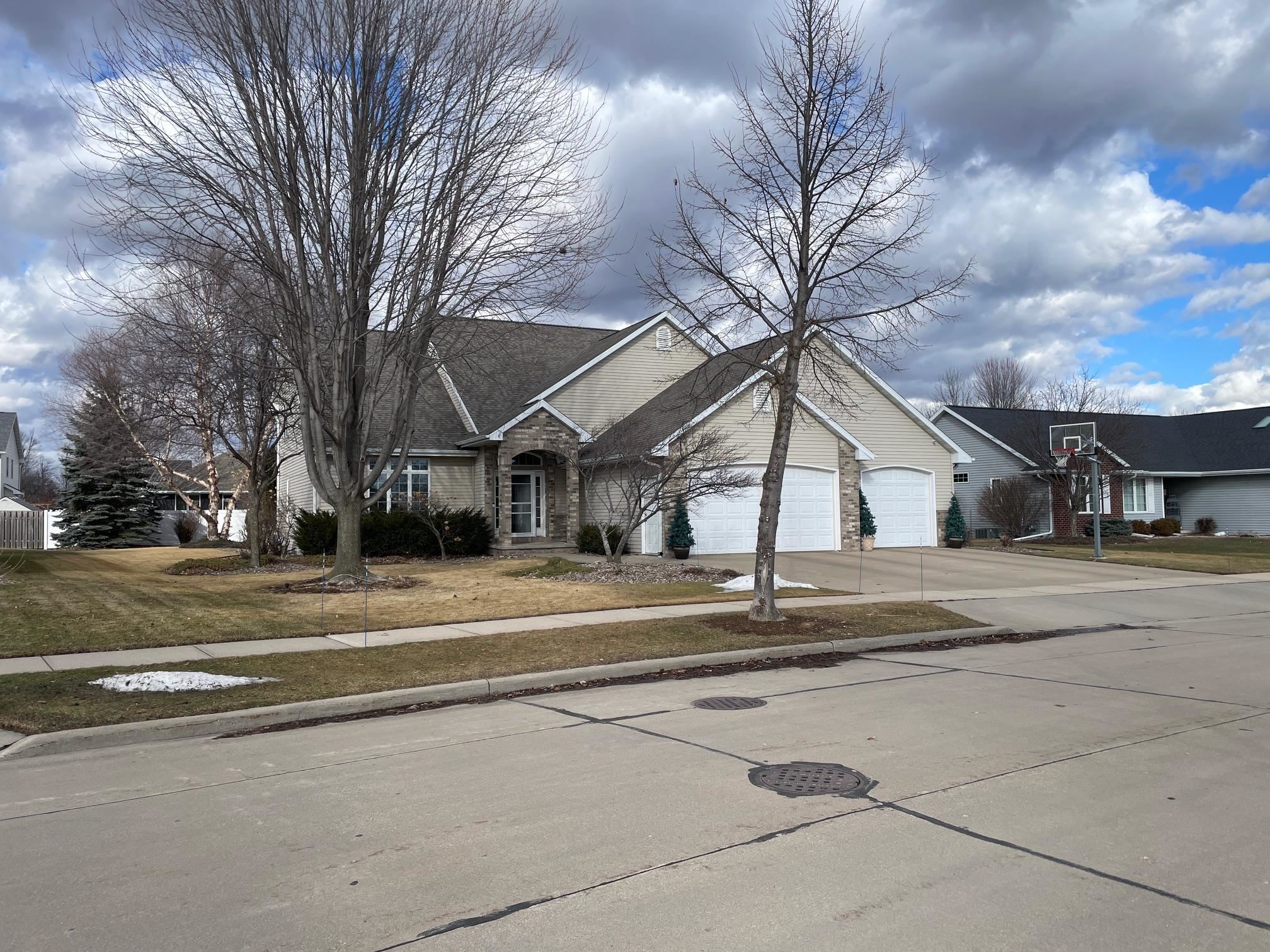 4226 East Appleseed Drive Appleton, WI 54913 - Photo 3 of 43