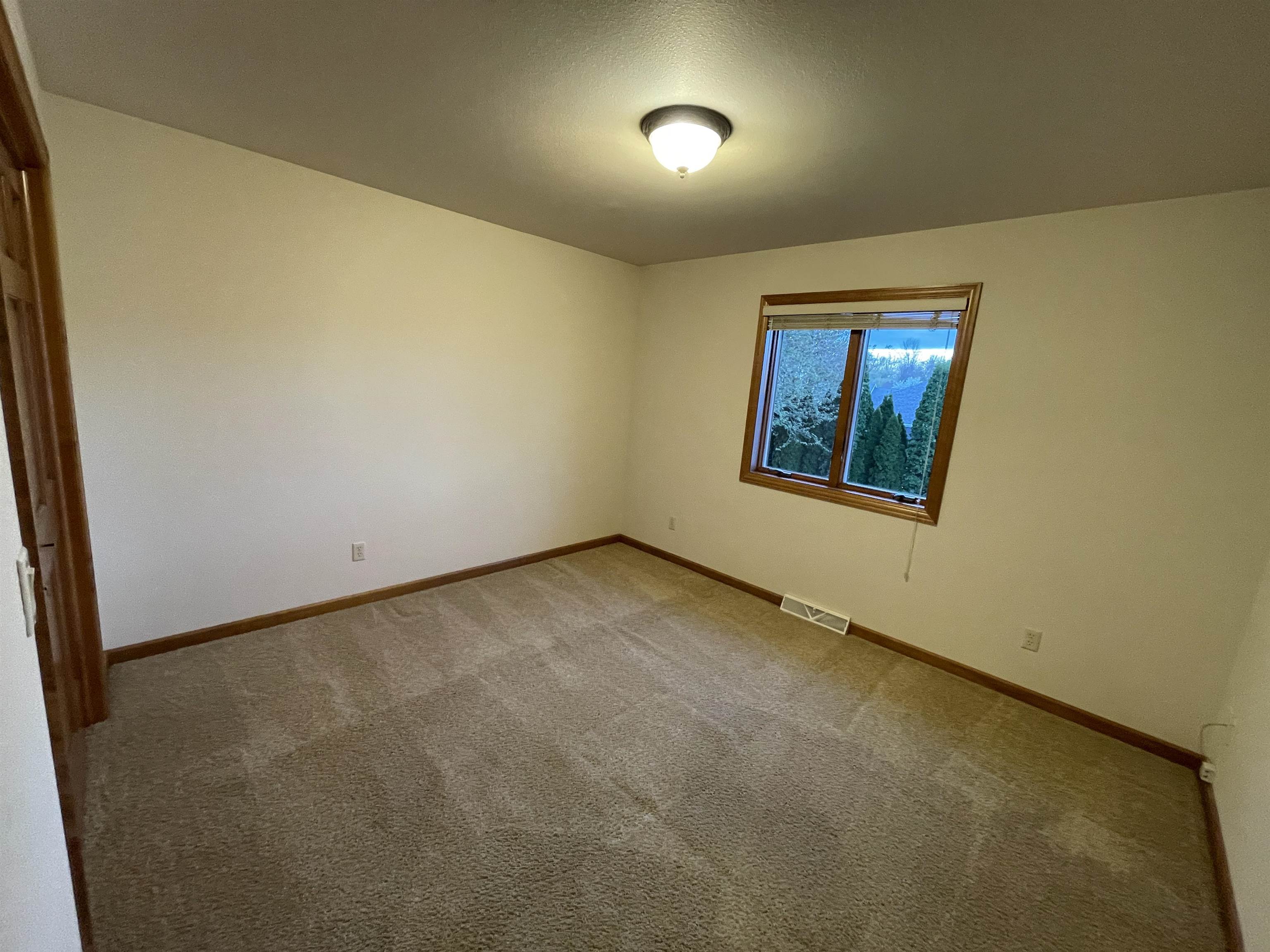 4226 East Appleseed Drive Appleton, WI 54913 - Photo 31 of 43