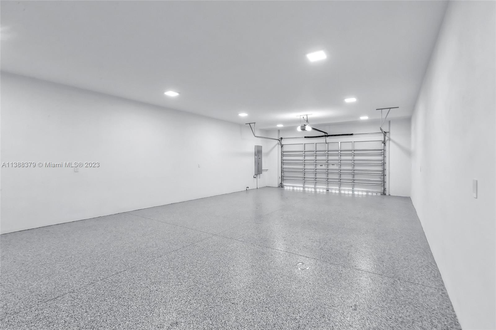 2607 Anderson Road Coral Gables, FL 33134 - Photo 87 of 96 a view of an empty room