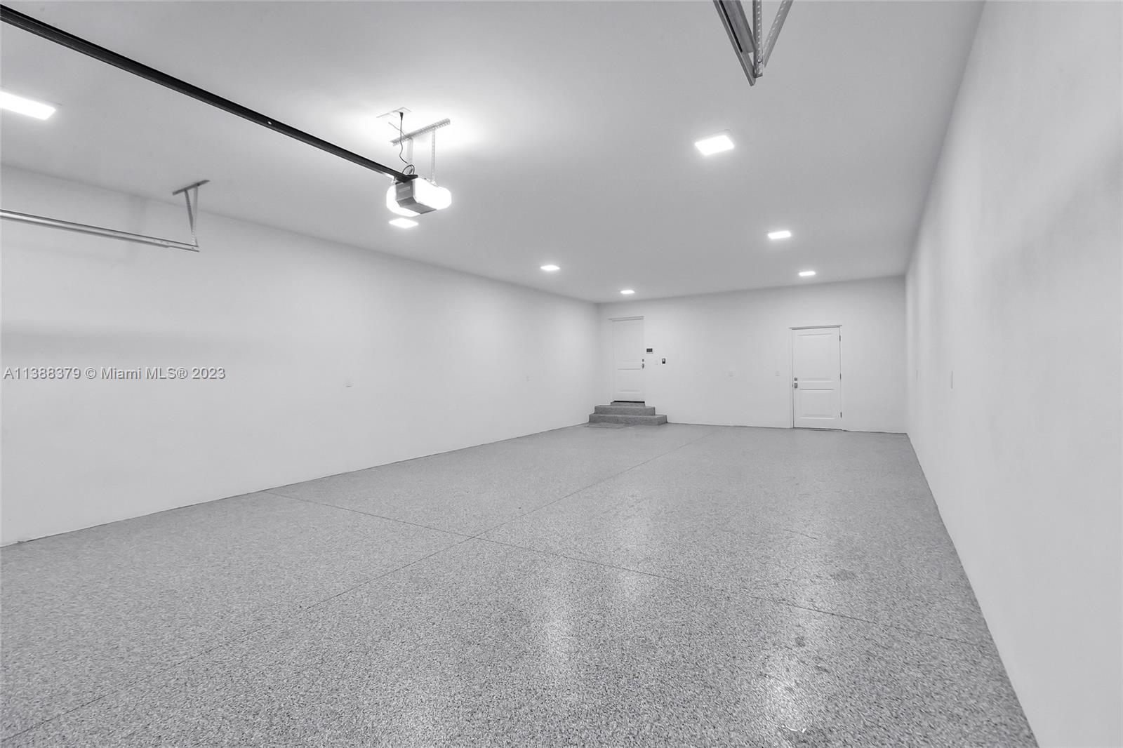 2607 Anderson Road Coral Gables, FL 33134 - Photo 88 of 96 an empty room with a empty space