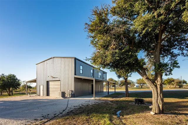 $1,049,000 | 17047 State Highway West, Goliad, TX 77963