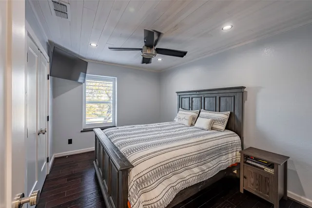 $1,049,000 | 17047 State Highway West, Goliad, TX 77963