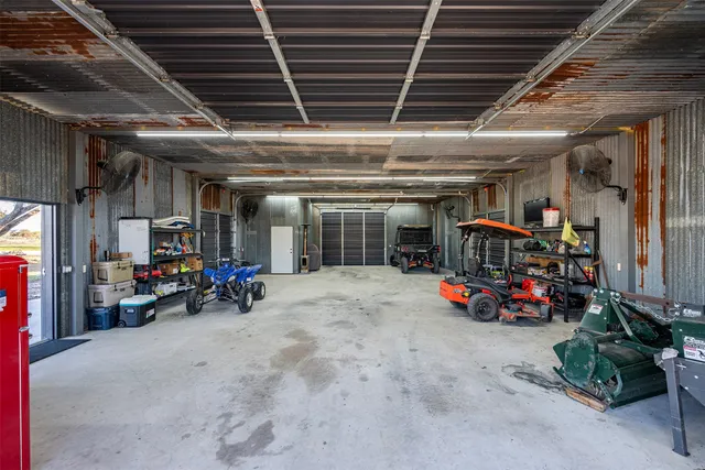 $1,049,000 | 17047 State Highway West, Goliad, TX 77963