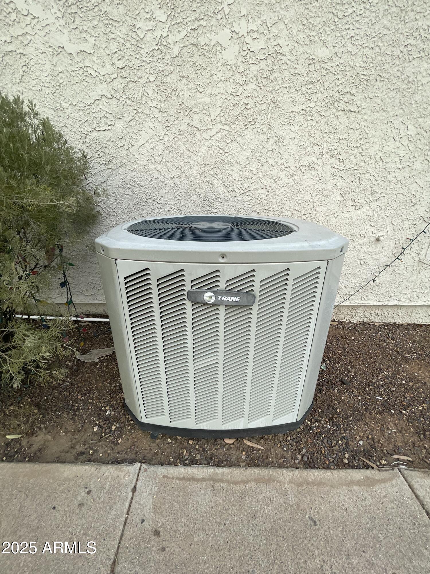 2822 East Kathleen Road Phoenix, AZ 85032 - Photo 19 of 30 a view of wooden door