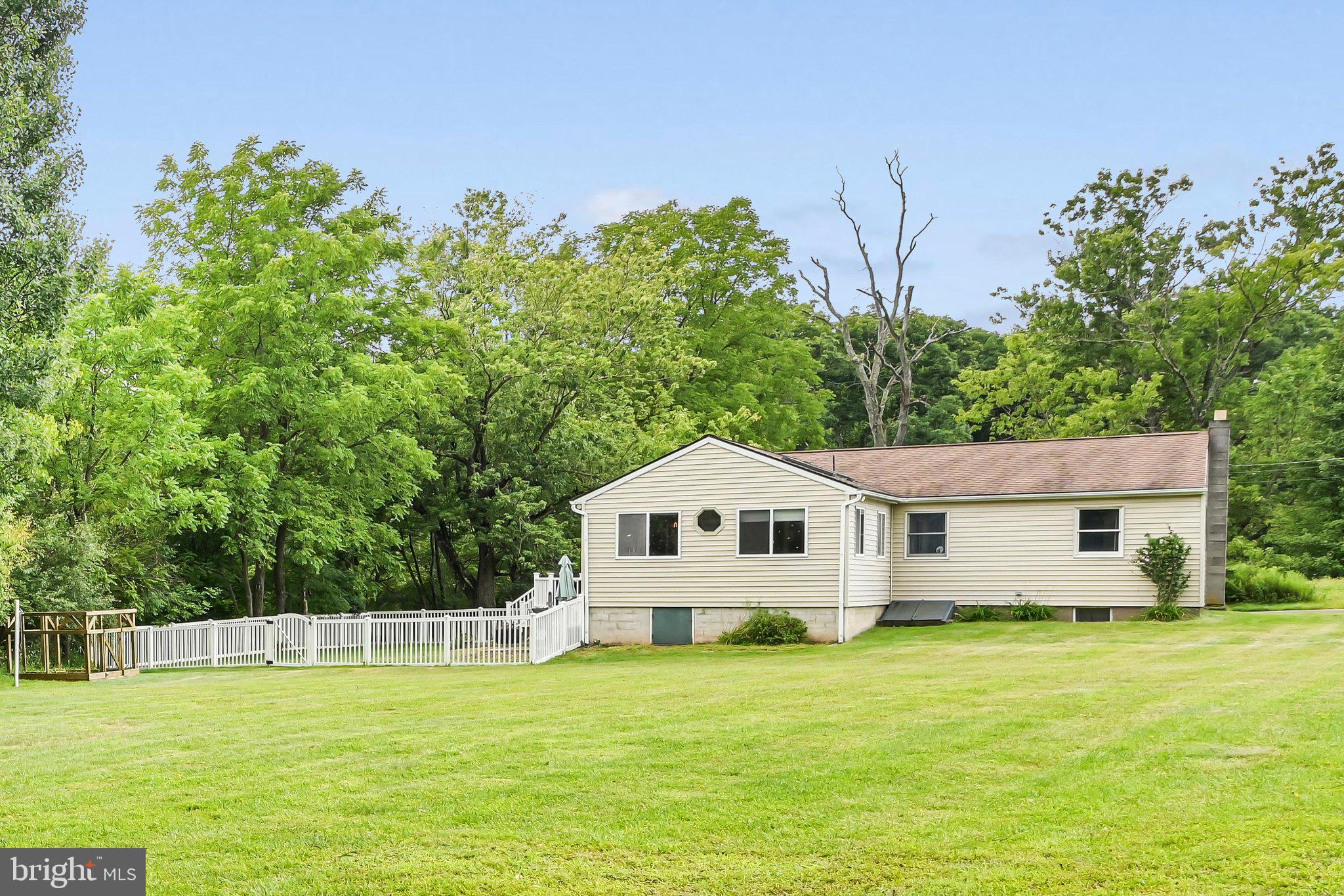 2096 Mountain Road Stroudsburg, PA 18360 - Photo 26 of 35 Backyard
