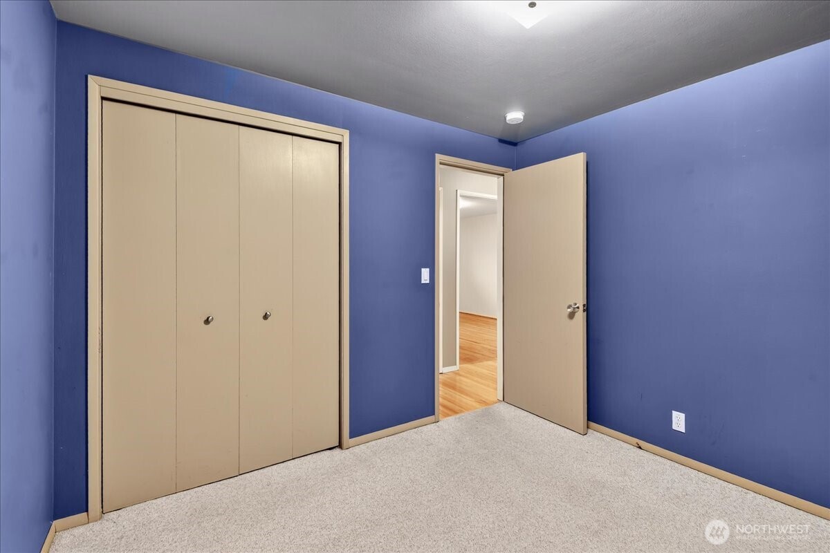 20721 81st Avenue West Edmonds, WA 98026 - Photo 22 of 25 a bathroom with a mirror and a shower