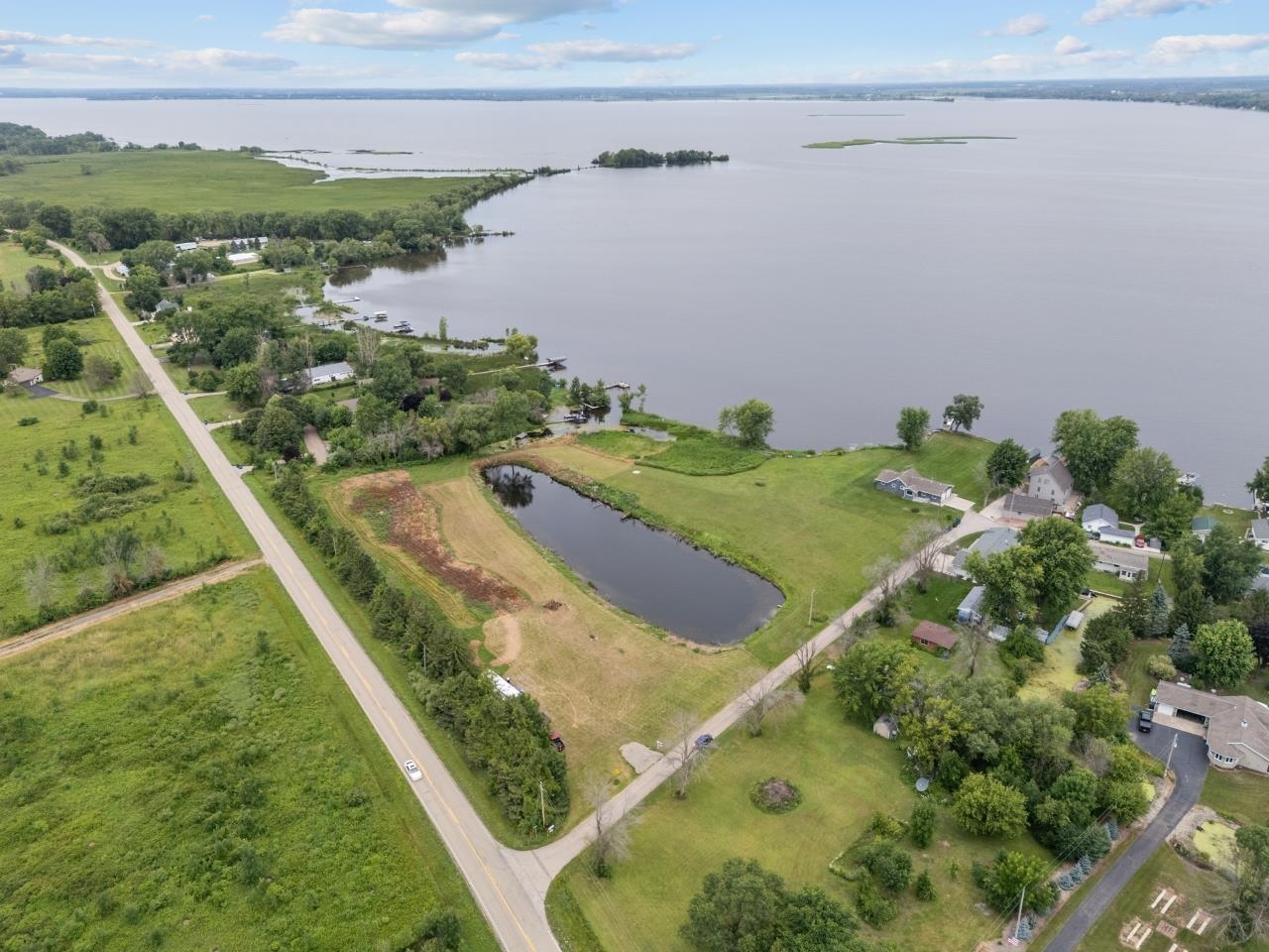 7196 La Belle Shore Road Winneconne, WI 54986 - Photo 2 of 21