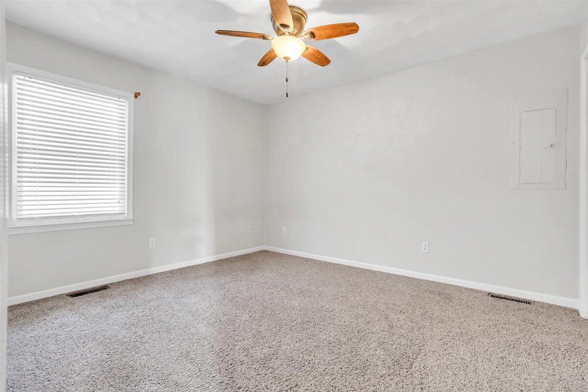 340 Raleigh Avenue Vinton, VA 24179 - Photo 18 of 29 Master Bedroom