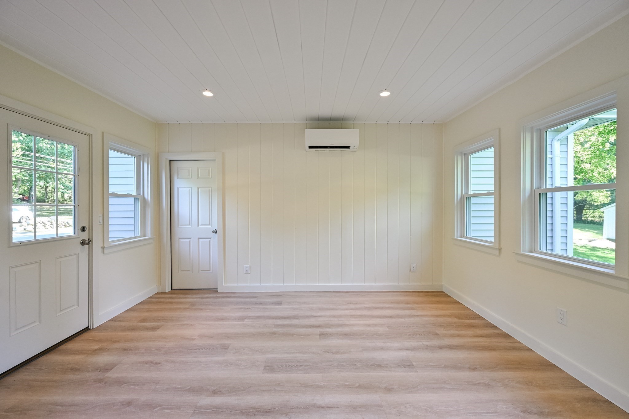 491 Maple Street Mansfield, MA 02048 - Photo 7 of 41 Gallery Image 7